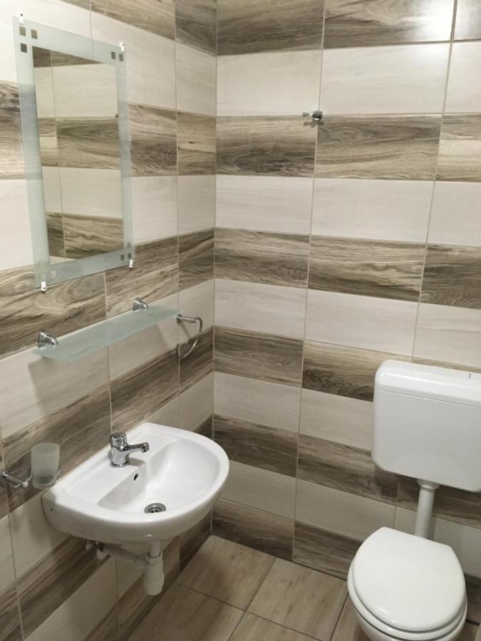 בלטונפנבש Pelso Wellness Hotel מראה חיצוני תמונה