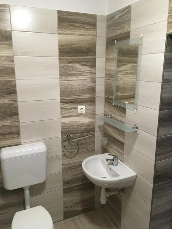 בלטונפנבש Pelso Wellness Hotel מראה חיצוני תמונה